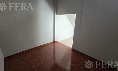 Venta de PH de 2 ambientes con patio en Villa Dominico