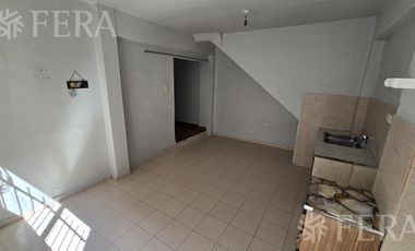 Venta de PH de 2 ambientes con patio en Villa Dominico