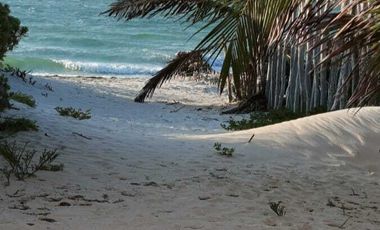 CASA DE UNA PLANTA FRENTE AL MAR EN CHELEM