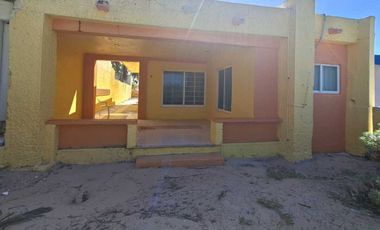 CASA DE UNA PLANTA FRENTE AL MAR EN CHELEM