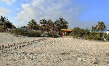 CASA DE UNA PLANTA FRENTE AL MAR EN CHELEM