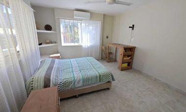 CASA DE UNA PLANTA FRENTE AL MAR EN CHELEM