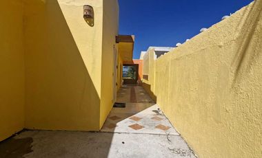 CASA DE UNA PLANTA FRENTE AL MAR EN CHELEM