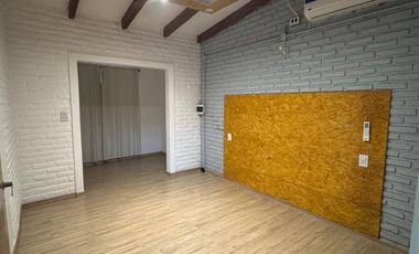 CASA DE 3 DORMITORIOS-IBARLUCEA