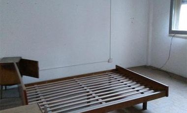 CASA CON LOCAL SOBRE AMPLIO LOTE *EXCLUSIVA ZONA COMERCIAL*