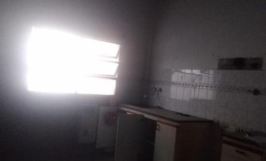 CASA CON LOCAL SOBRE AMPLIO LOTE *EXCLUSIVA ZONA COMERCIAL*