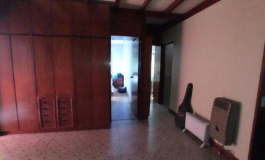 Departamento en venta - 3 Dormitorios 3 Baños - Galpón - 473Mts2 - Villa Diamante, Lanús