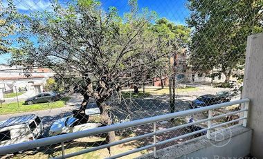 Venta Departamento de 2 ambientes en Banfield Este