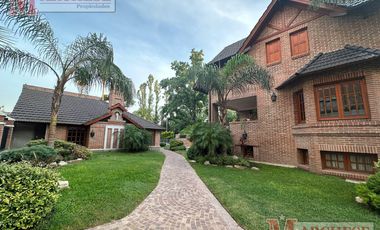 Departamento en  VENTA de cuatro ambientes