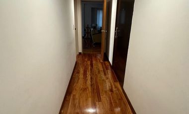 Departamento en  VENTA de cuatro ambientes