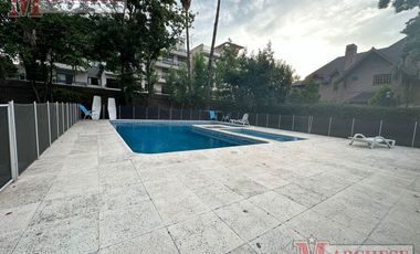 Departamento en  VENTA de cuatro ambientes