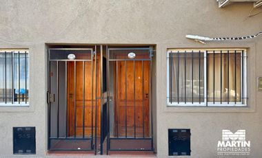 Casa dúplex en venta en El Talar, 3 amb con patio