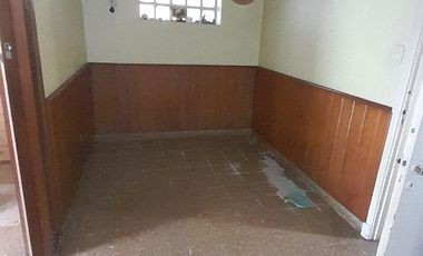 Casa en venta - 3 Dormitorios 3 Baños - 397Mts2 - Temperley