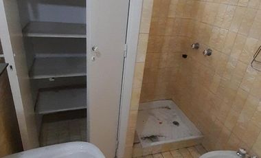 Casa en venta - 3 Dormitorios 3 Baños - 397Mts2 - Temperley