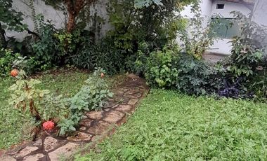 Casa en venta - 3 Dormitorios 3 Baños - 397Mts2 - Temperley