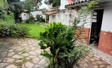 Casa en venta - 3 Dormitorios 3 Baños - 397Mts2 - Temperley