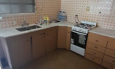 Casa en venta - 3 Dormitorios 3 Baños - 397Mts2 - Temperley