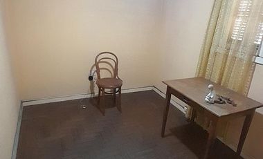 Casa en venta - 3 Dormitorios 3 Baños - 397Mts2 - Temperley