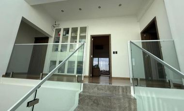 Casa en venta - 5 Dormitorios 1 Baño - Canning