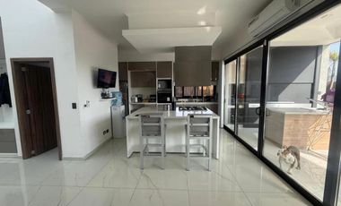 Casa en venta - 5 Dormitorios 1 Baño - Canning