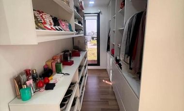 Casa en venta - 5 Dormitorios 1 Baño - Canning