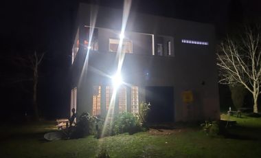 Casa en alquiler - 1 Dormitorio 1 Baño - Cochera - 22.878Mts2 - Villa Elisa, La Plata