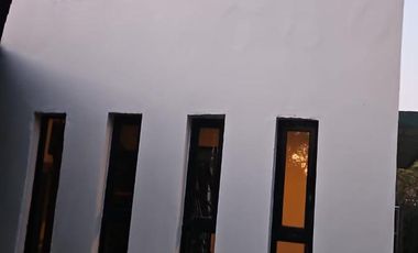 Casa en alquiler - 1 Dormitorio 1 Baño - Cochera - 22.878Mts2 - Villa Elisa, La Plata