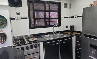 Casa en alquiler - 1 Dormitorio 1 Baño - Cochera - 22.878Mts2 - Villa Elisa, La Plata