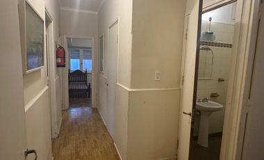 ALQUILER SOLO PROFESIONAL- CHALET 5 AMB - ZONA GUEMES- APTO VARIOS RUBROS-