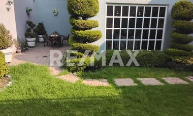 Casa en Venta - (3)
