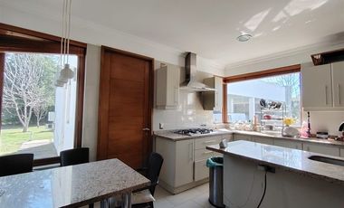 Casa en Venta en Algarrobal de Chicureo