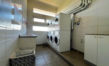 OPORTUNIDAD 2 DORMITORIOS 2 BAÑOS 1 ESTACIONAMIENTO 1 BODEGA