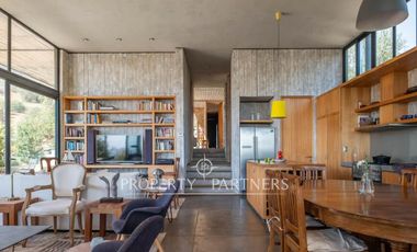 Espectacular propiedad en exclusivo sector de Santa Rita