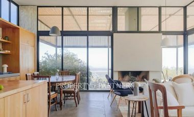 Espectacular propiedad en exclusivo sector de Santa Rita