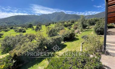 Espectacular propiedad en exclusivo sector de Santa Rita