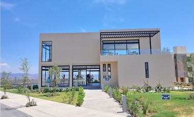 CASA EN VENTA EN CIUDAD MESETA QUERETARO GAA