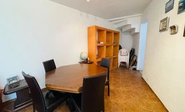 Renta casa en condominio parte baja Av. Toluca