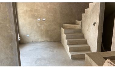 GIA 262. Casa en venta en obra gris-Funza-Quintas de los Andes