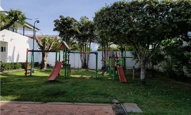 SE VENDE O ARRIENDA  CASA  AL ORIENTE