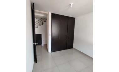 SE VENDE O ARRIENDA  CASA  AL ORIENTE