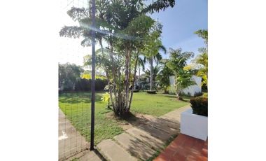 SE VENDE O ARRIENDA  CASA  AL ORIENTE