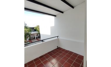 SE VENDE O ARRIENDA  CASA  AL ORIENTE