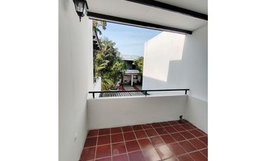 SE VENDE O ARRIENDA  CASA  AL ORIENTE