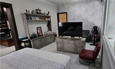 Residencia de Lujo en Valle Poniente