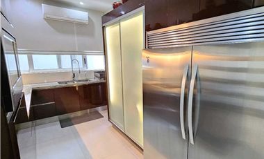 Residencia de Lujo en Valle Poniente