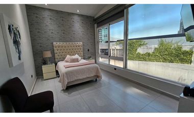 Residencia de Lujo en Valle Poniente