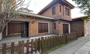 Casa en Urquiza Moreno Centro