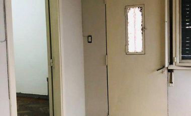 Belgrano 4300, Wilde ¡Amplia casa de 4 ambientes en venta, sobre Avenida! ¡Ideal emprendimiento!