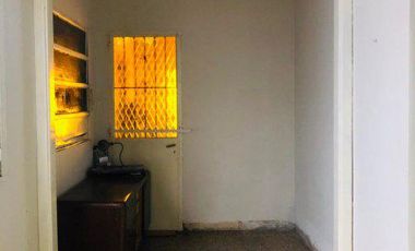 Belgrano 4300, Wilde ¡Amplia casa de 4 ambientes en venta, sobre Avenida! ¡Ideal emprendimiento!