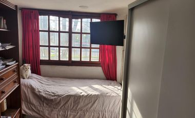 Casa y locales a la venta en Sarandi